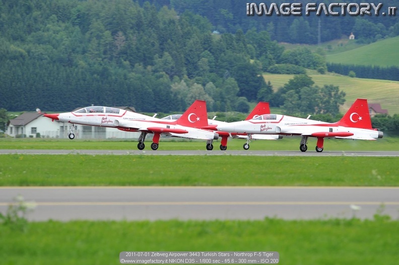 2011-07-01 Zeltweg Airpower 3443 Turkish Stars - Northrop F-5 Tiger.jpg